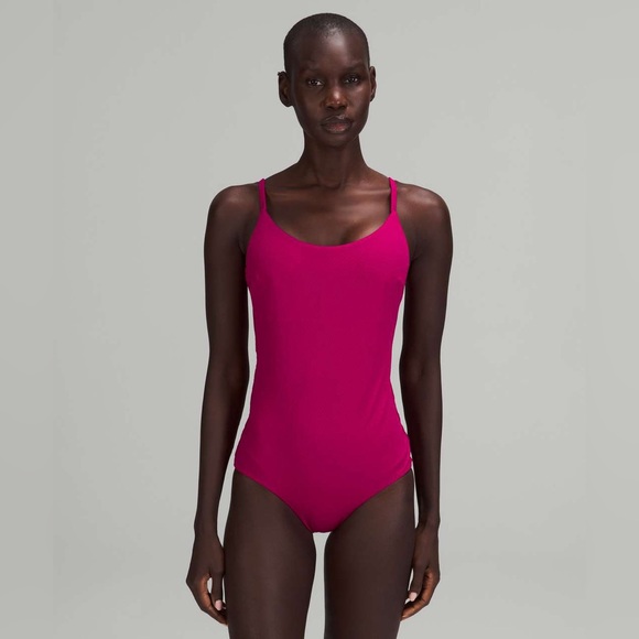 Lululemon Waterside One Piece Swimsuit Chevron size XS Wild Berry WLDB - Picture 2 of 6